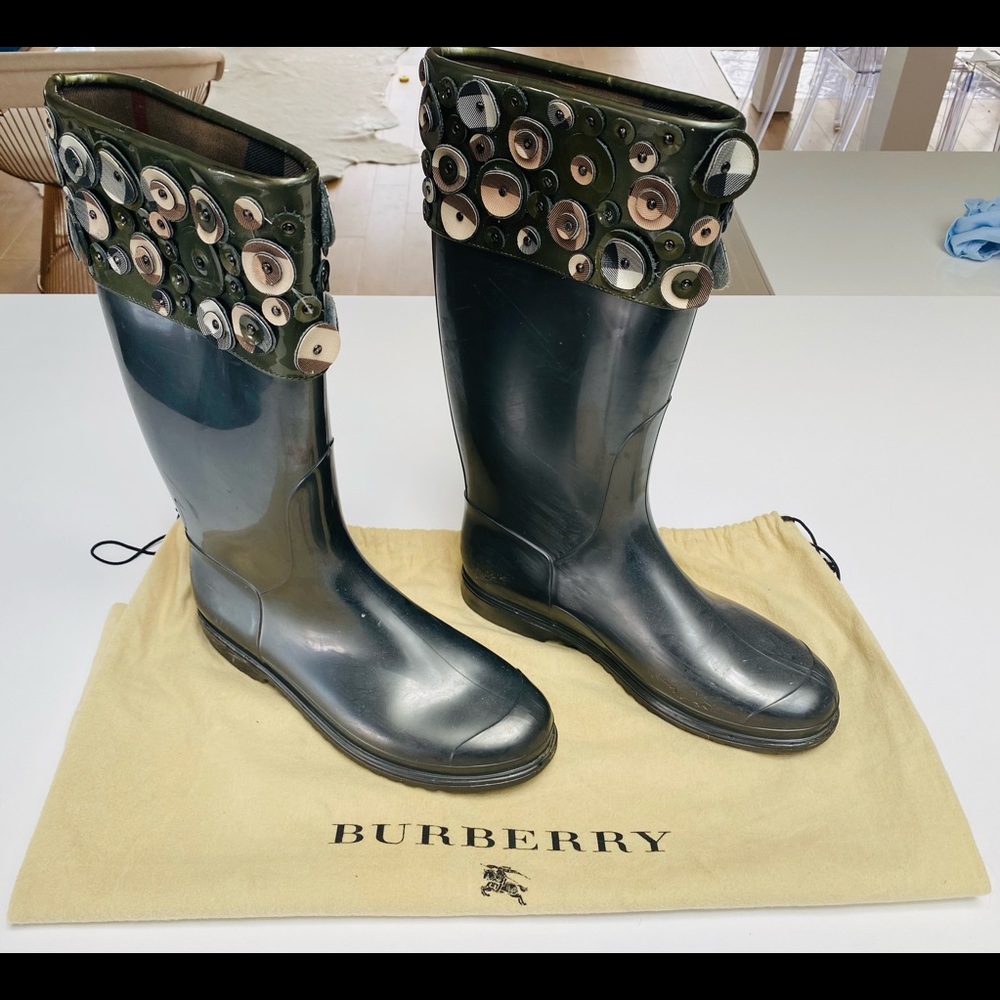 Burberry rain Boots